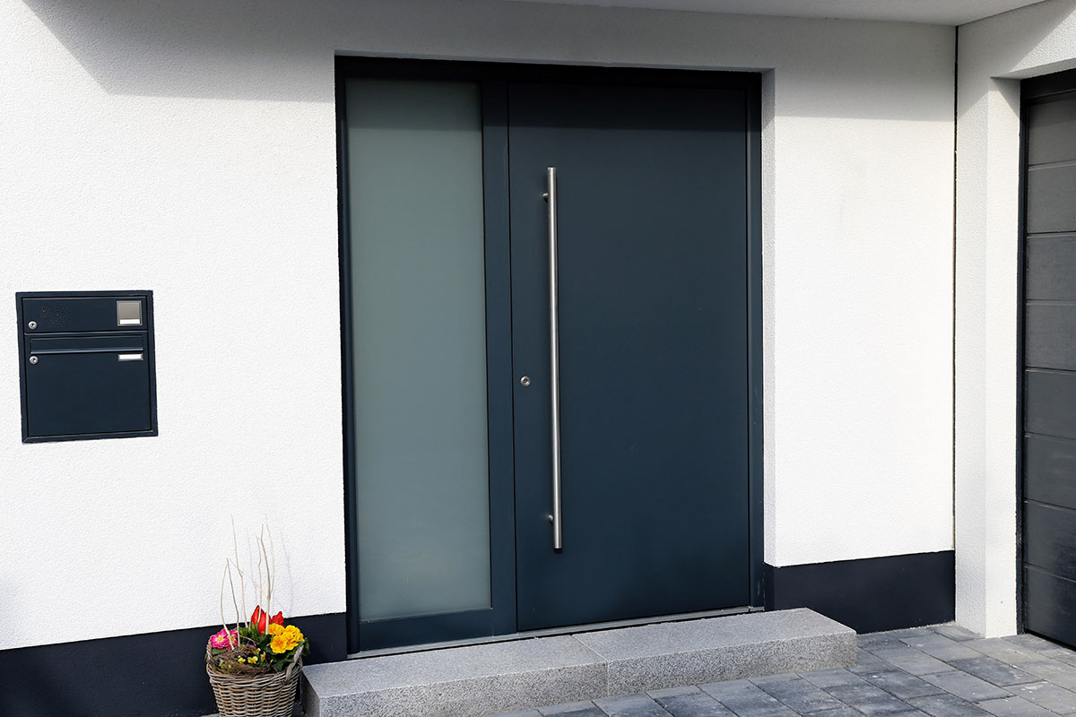 The Difference Between Composite and uPVC Doors